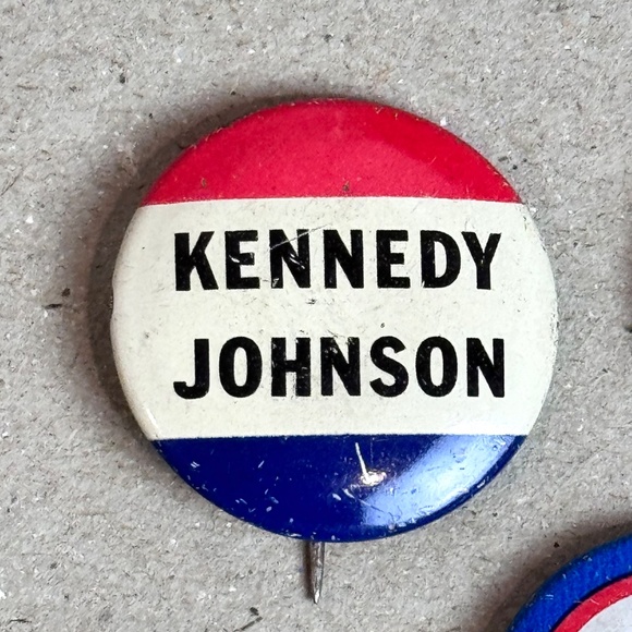 Kennedy Nixon Now Vintage Political Pinback Buttons - Picture 2 of 9